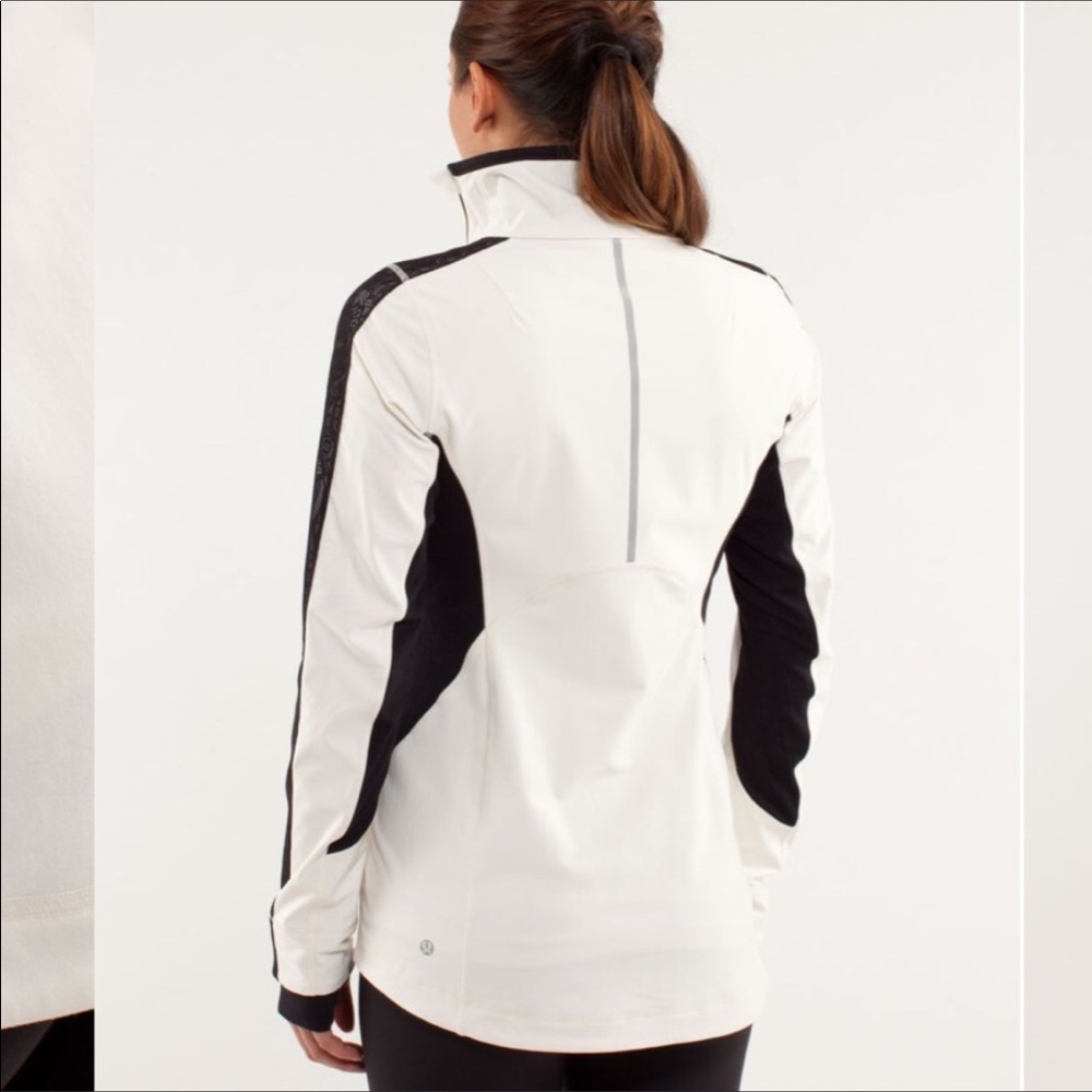 Lululemon Run Draft Dodger Jacket Size 4 - image 3
